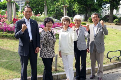 5人の党県議（左から）
